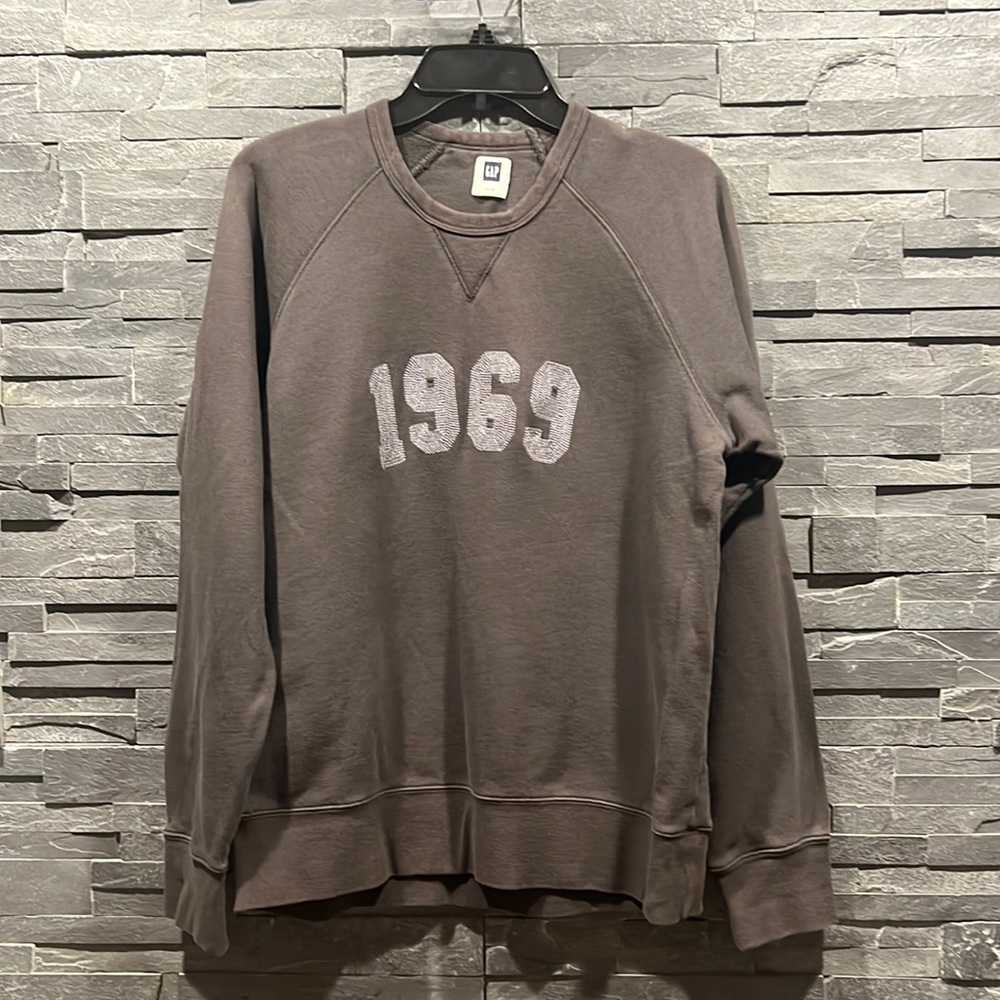 Gap Crewneck